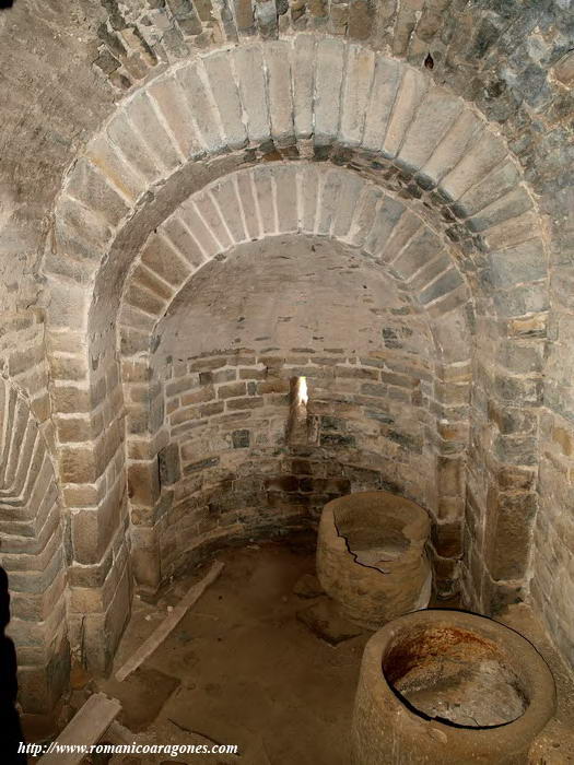 CABECERA DE LA CRIPTA SUR